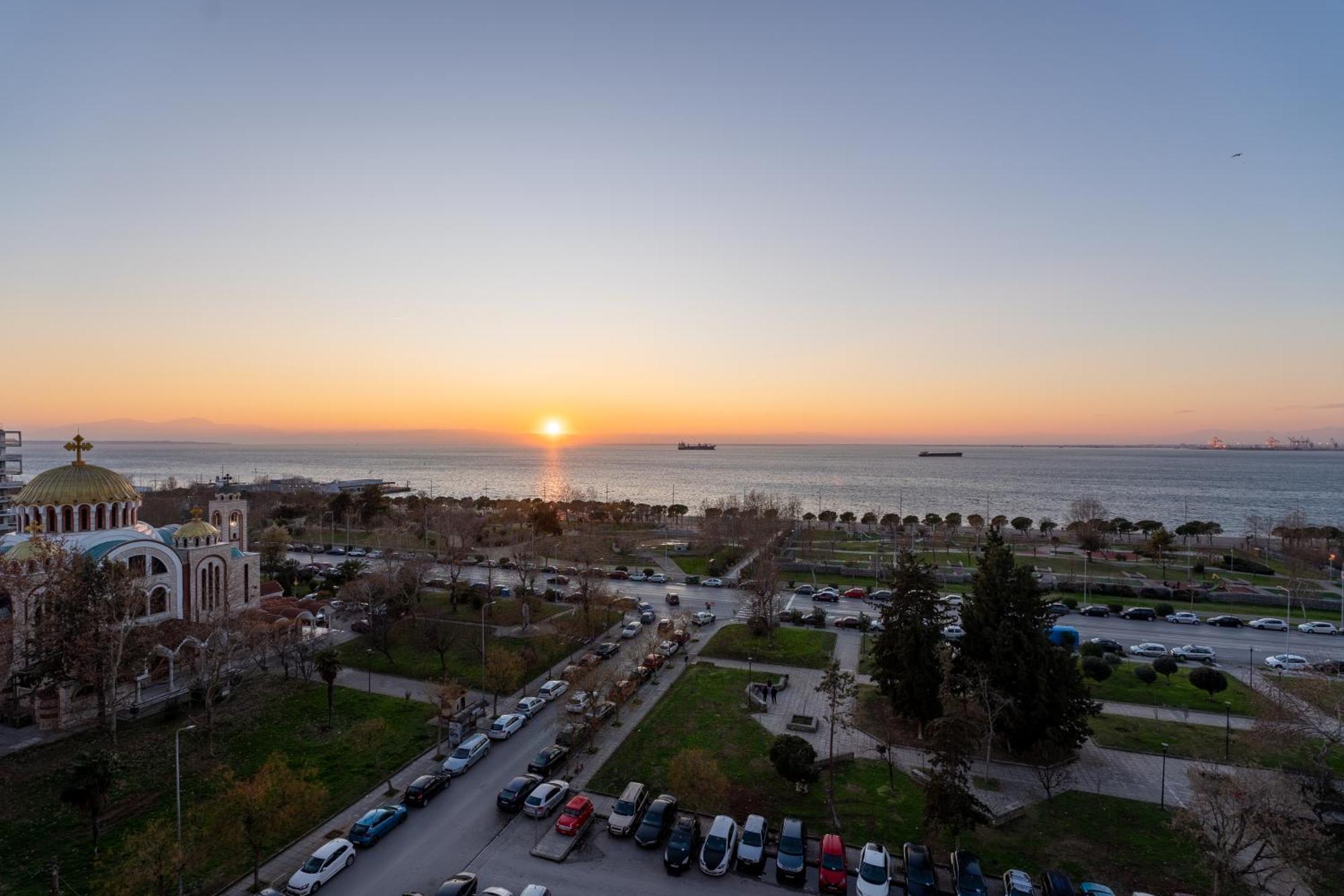 Queen Olga Hotel Thessaloniki Exterior photo